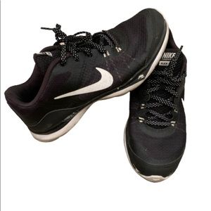 big 5 nike running shoes
